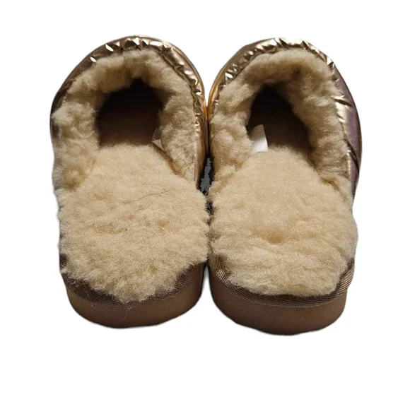 Alpine Design Lara Metallic Gold Sherpa Puffer Slippers - Picture 4 of 7